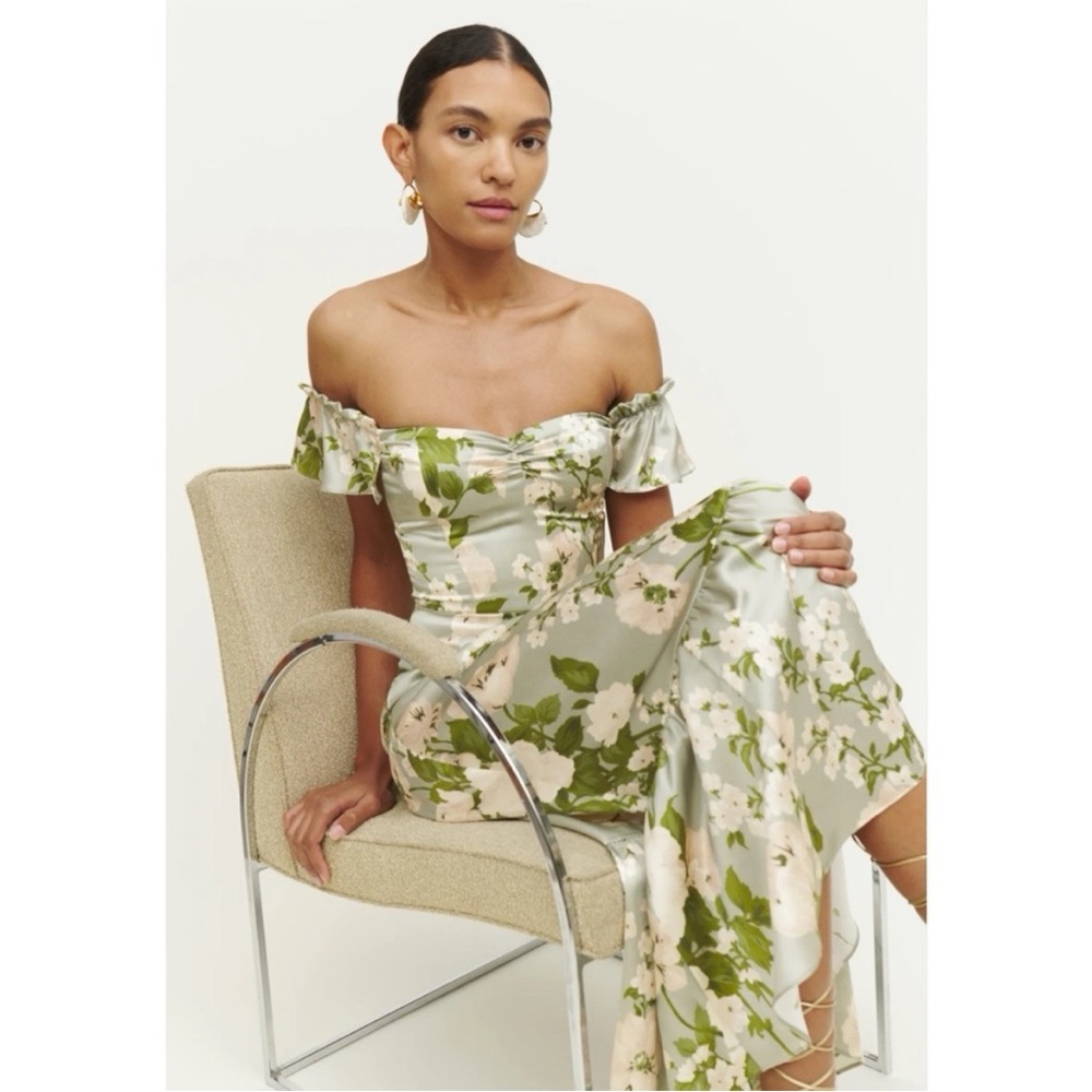 Reformation Sianna Silk Dress in the Tarragon floral print - Picture 3 of 13
